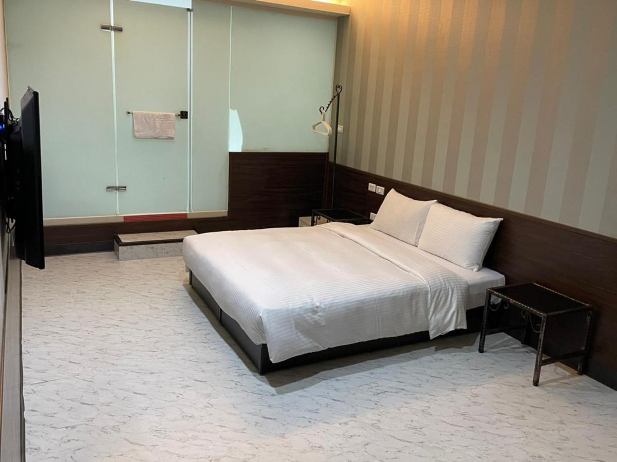 苓旅萬年-Lin Inn Wan Nian Đài Bắc Ngoại thất bức ảnh