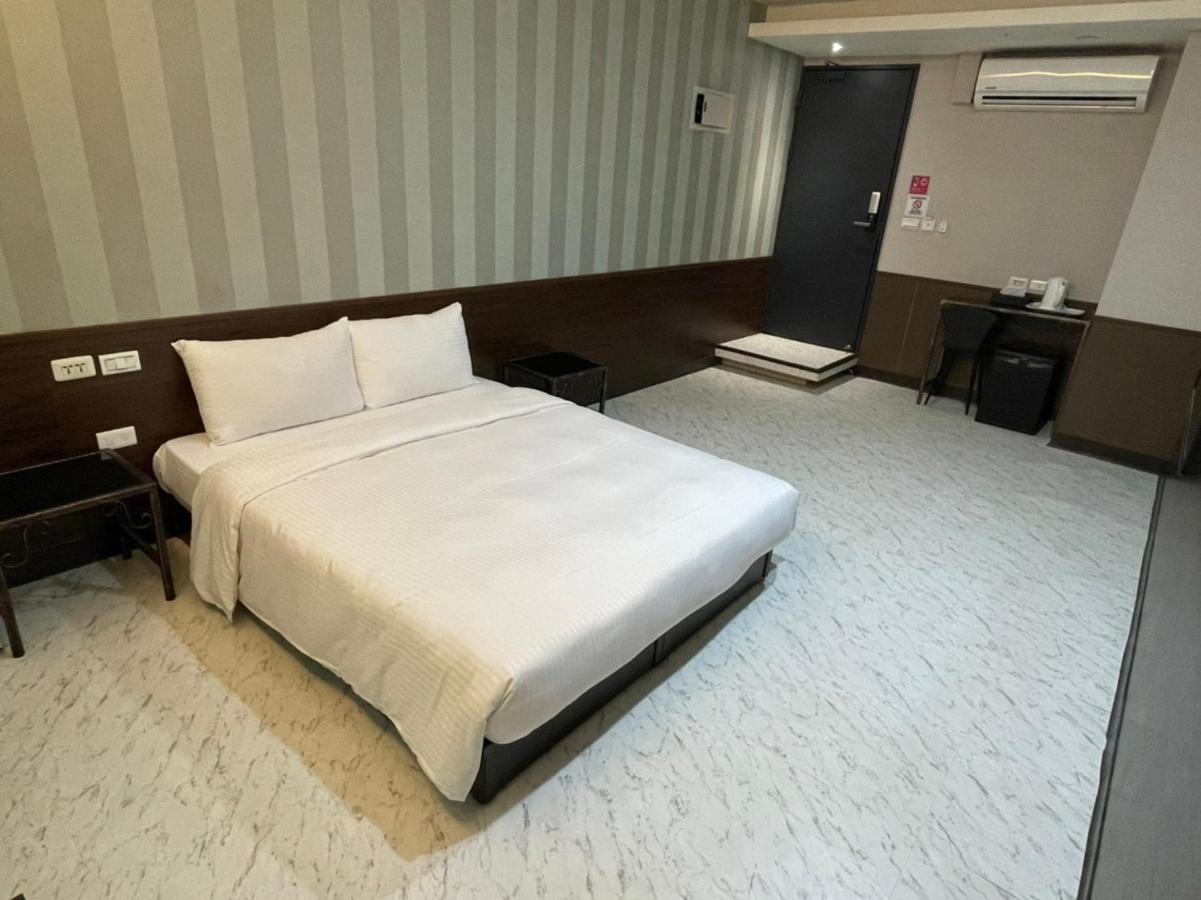 苓旅萬年-Lin Inn Wan Nian Đài Bắc Ngoại thất bức ảnh