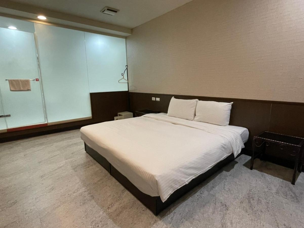 苓旅萬年-Lin Inn Wan Nian Đài Bắc Ngoại thất bức ảnh