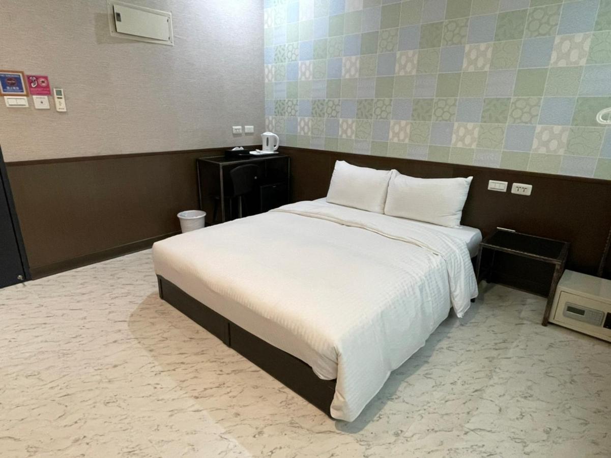 苓旅萬年-Lin Inn Wan Nian Đài Bắc Ngoại thất bức ảnh